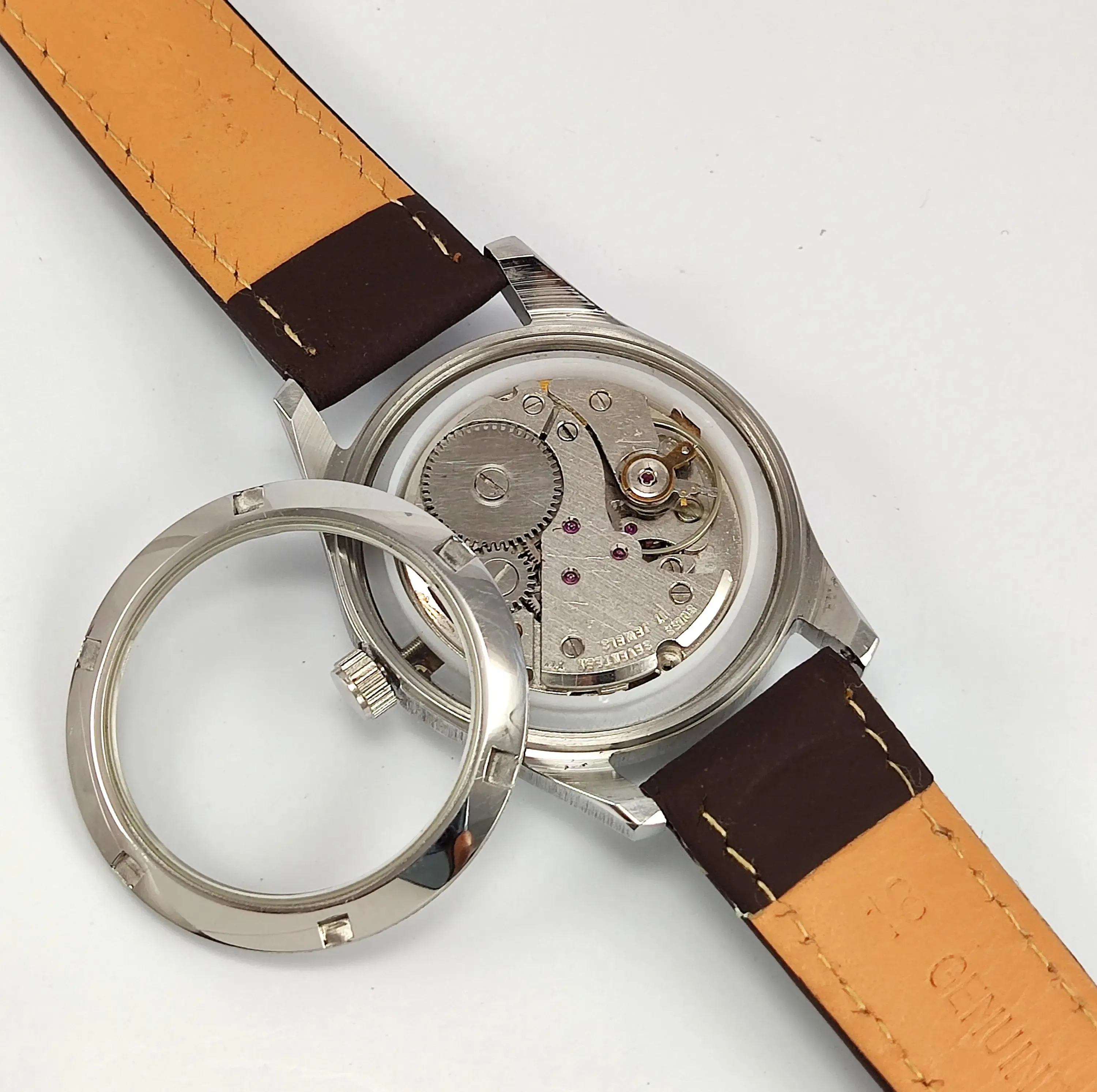 Melas Pearl Dial 17 Jewels Transparent Back Date Function Men's Hand-Winding Watch