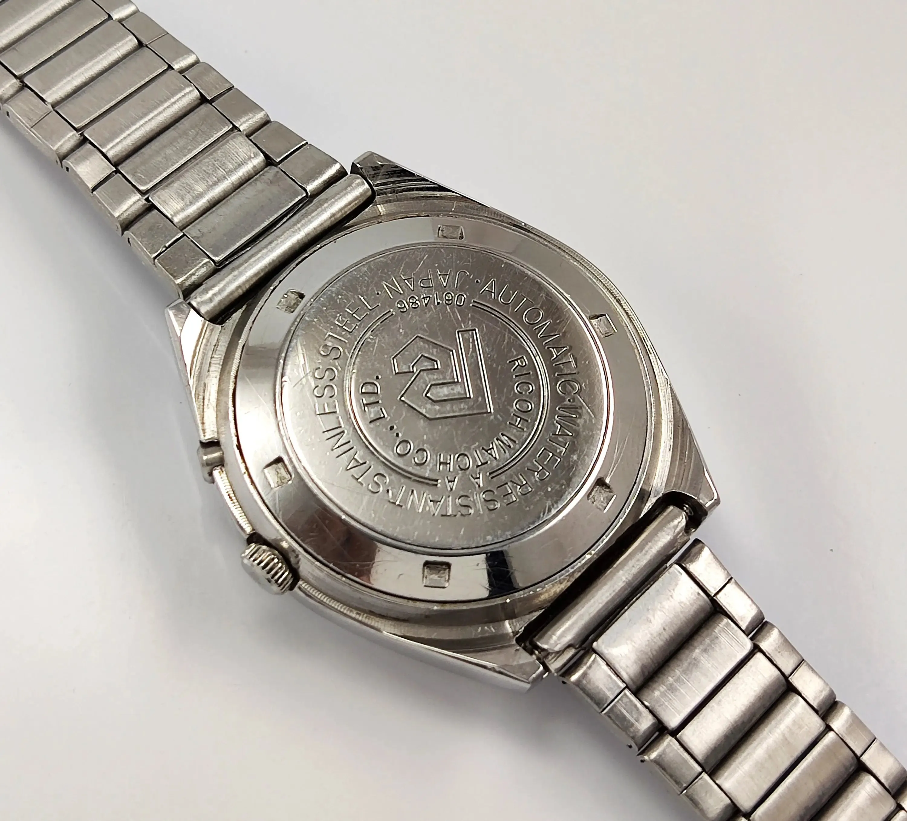 Ricoh Golden Multi-Color 21 Jewels-R31 Day Date Men's Watch