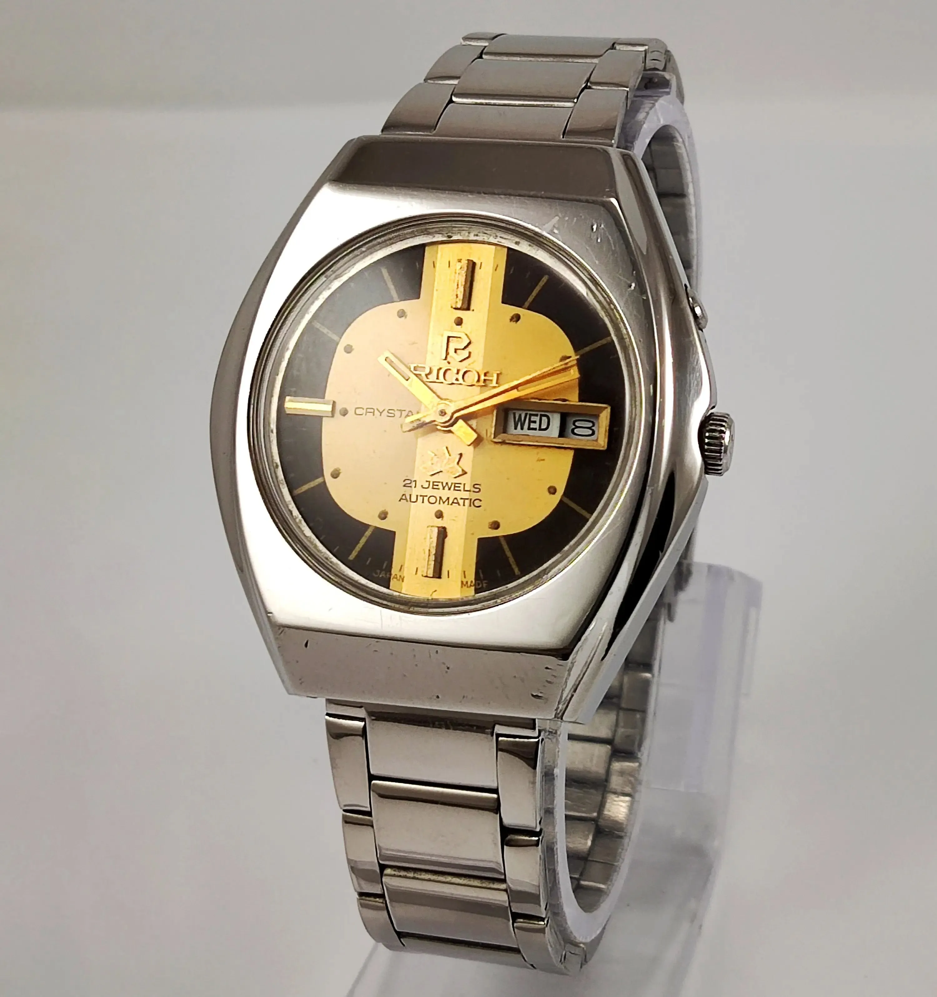 Ricoh Golden Multi-Color 21 Jewels-R31 Day Date Men's Watch