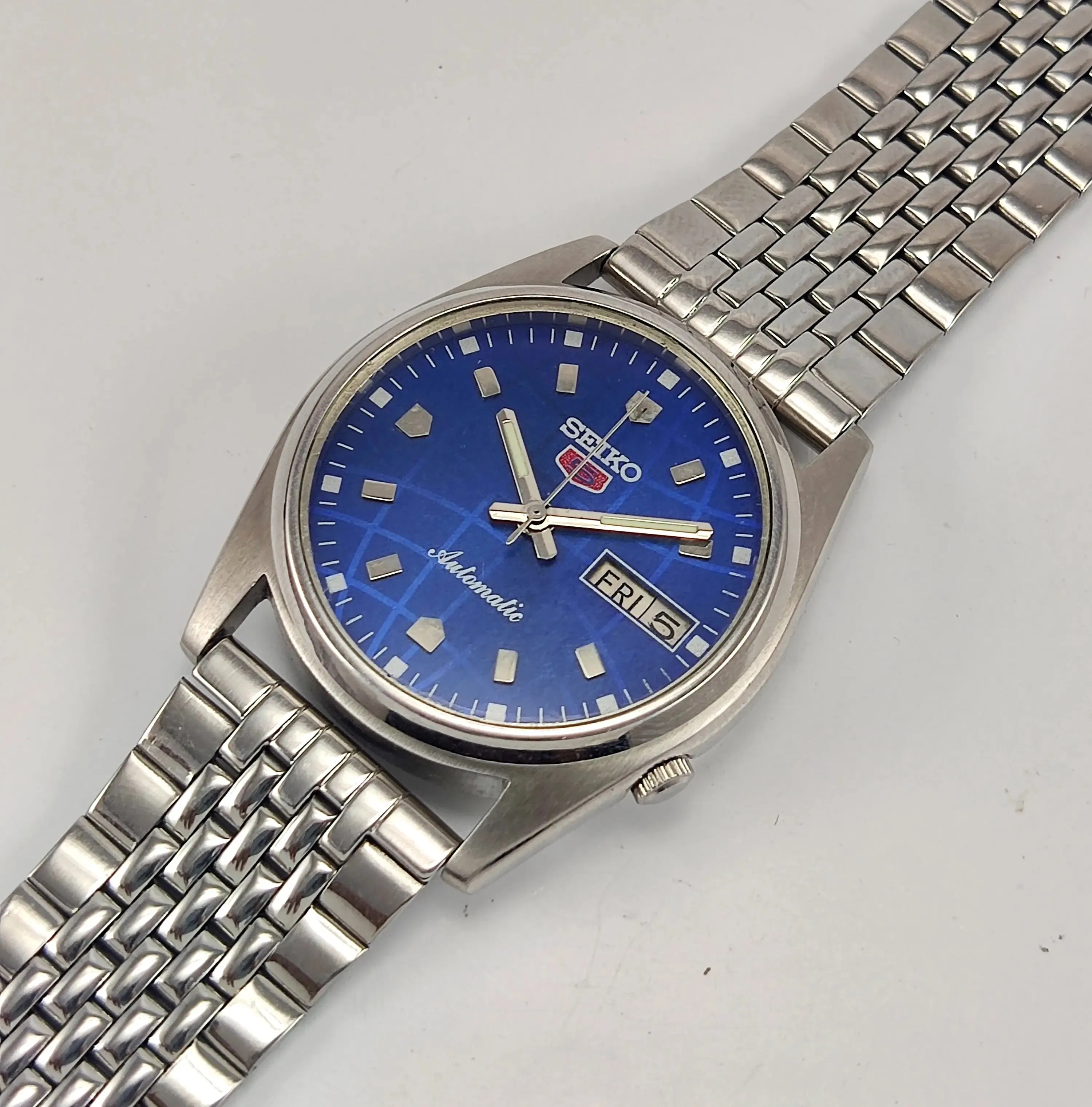 Seiko 5 Blue Dial 17 Jewels Mechanical Automatic Day-Date Men's Wrist Watch 7009A