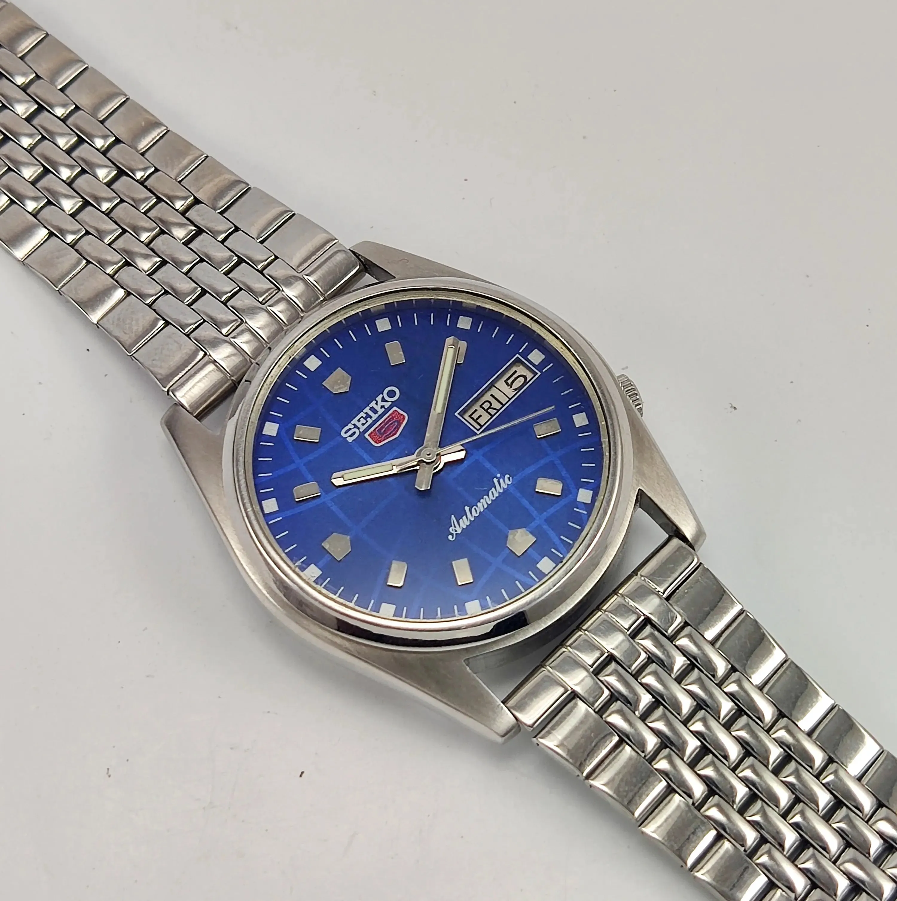 Seiko 5 Blue Dial 17 Jewels Mechanical Automatic Day-Date Men's Wrist Watch 7009A
