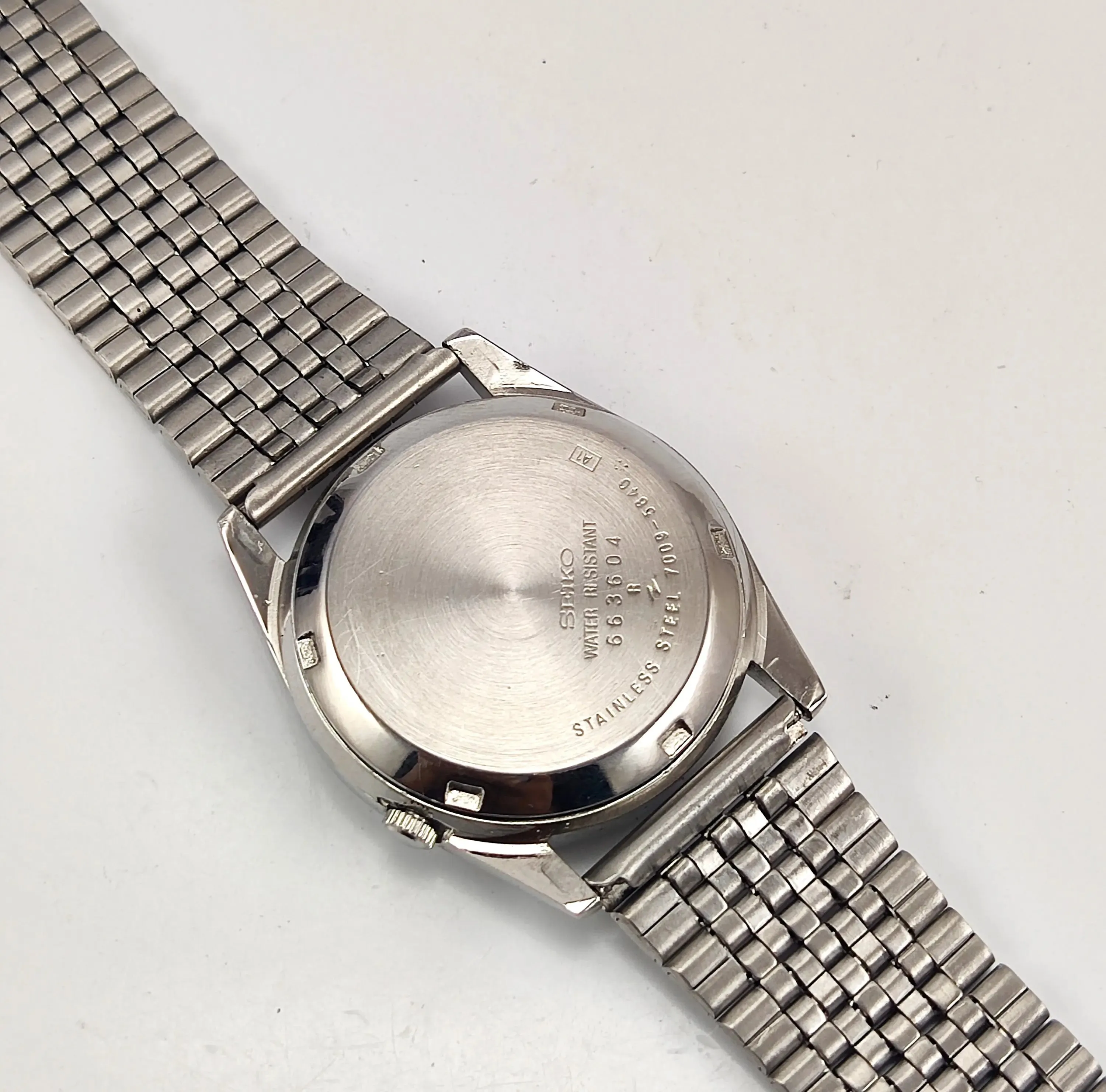 Seiko 5 Blue Dial 17 Jewels Mechanical Automatic Day-Date Men's Wrist Watch 7009A