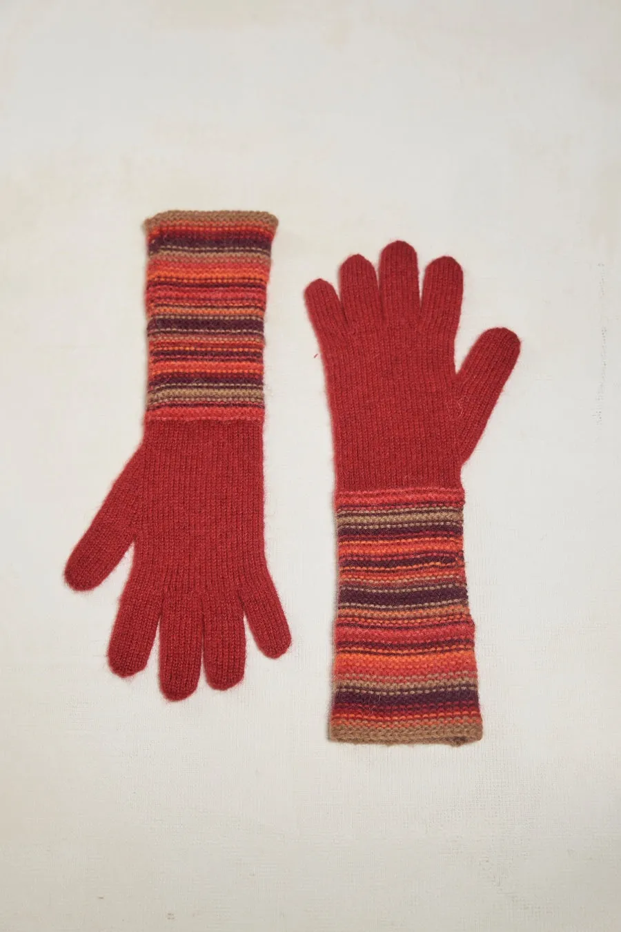 Solfa Gloves Baby Alpaca Color Rubi