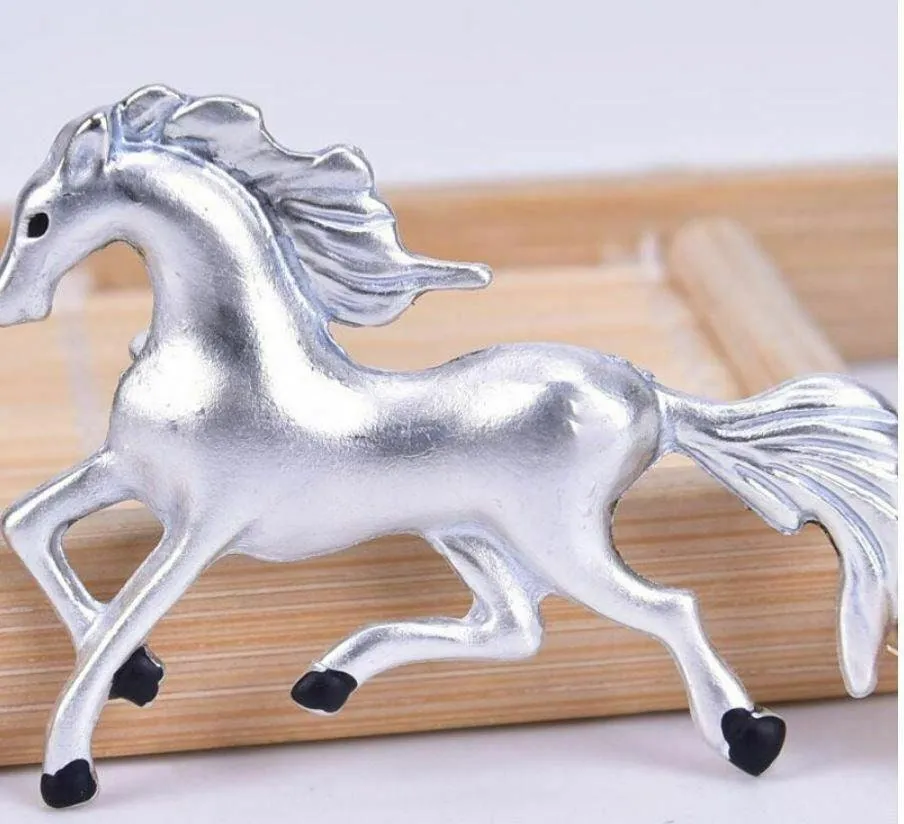 Stunning vintage look silver plated retro horse celebrity brooch broach pin z19